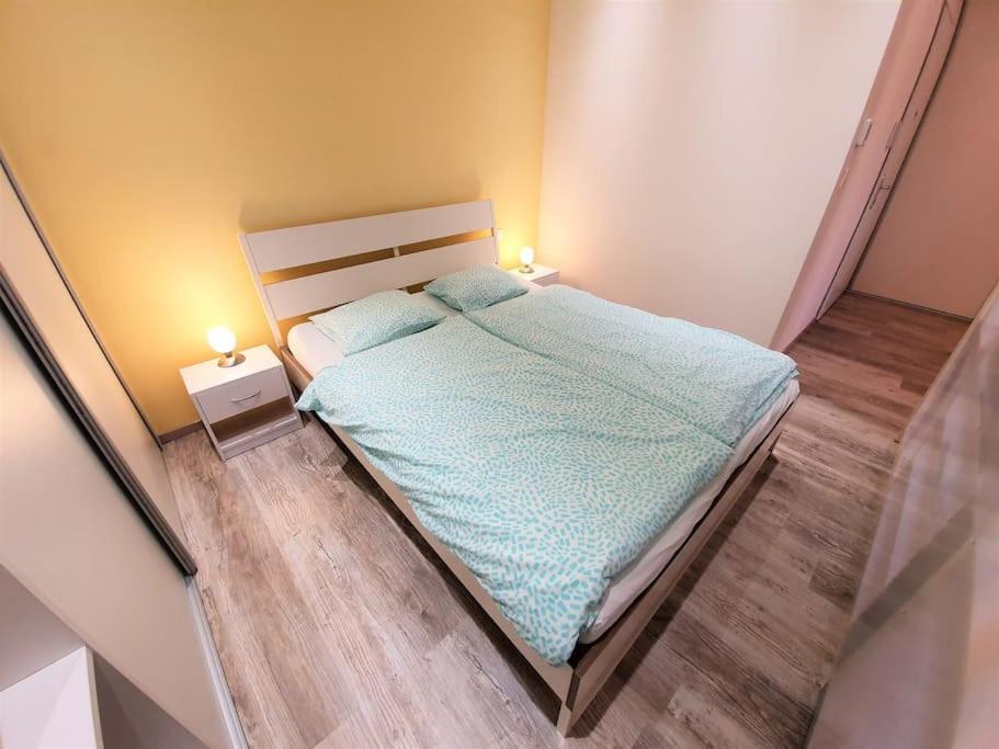 Comfy & Stylish Flat In The City Centre + Parking Bratislava Exterior foto